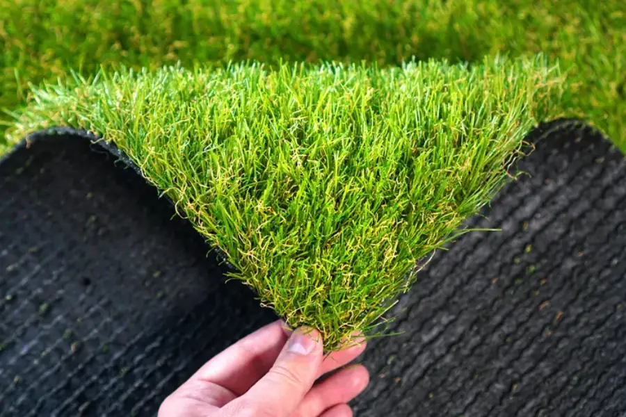 How Artificial Grass Withstands Changing Weather Conditions Escondido, CA